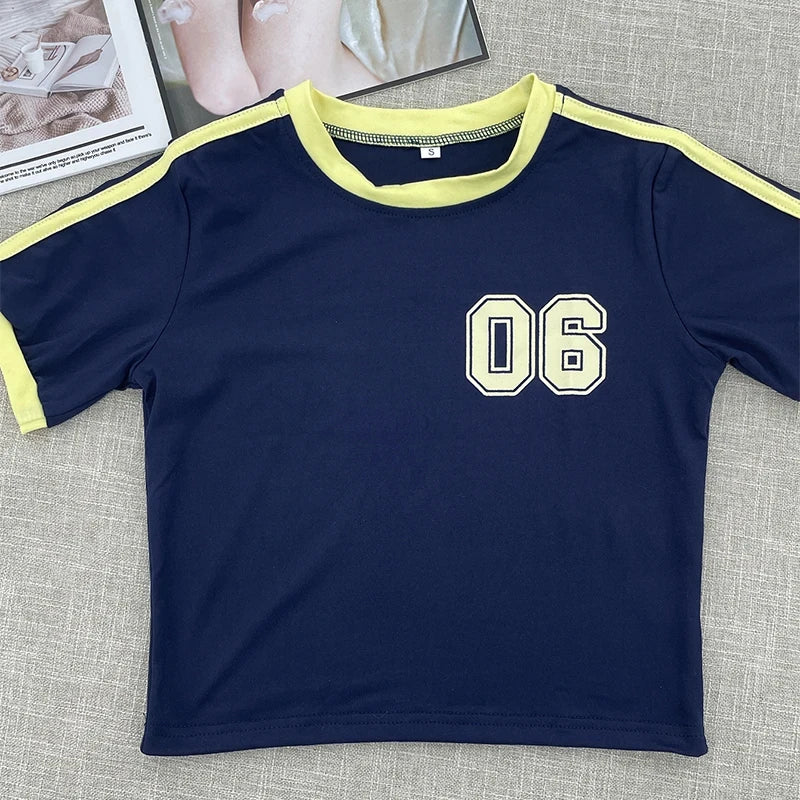 Camiseta Corta Estética Retro